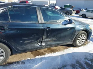2015 Toyota Camry XLE с VIN 4T4BF1FK9FR499535, выставлен на аукционе IAAI как лот 41353022 с пробегом 94 610 миль миль и . История ставок и продаж доступна на DreamBid. Изображение 13.