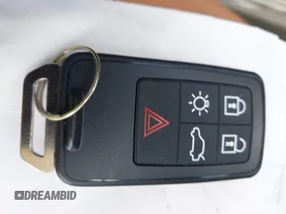 2013 Volvo S60 T5 Premier с VIN YV1612FS3D2196502, выставлен на аукционе IAAI как лот 42208591 с пробегом 140 318 миль миль и . История ставок и продаж доступна на DreamBid. Изображение 11.