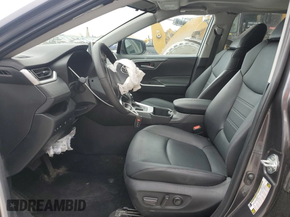 2024 Toyota RAV4 XLE Premium z VIN 2T3A1RFV2RC416702, wystawiony jako Copart lot #65414115 z przebiegiem 14 147 mil mil oraz Szkoda całkowita • Salvage title. Historia ofert i sprzedaży dostępna na DreamBid. Obrazek 7.