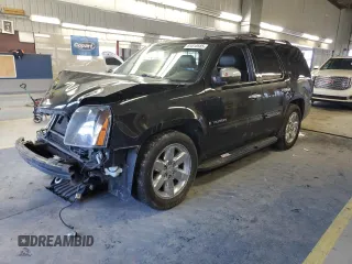 2009 GMC Yukon SLT 4SB z VIN 1GKFK33039R225947, wystawiony jako Copart lot #51610585 z przebiegiem Nie podano mil oraz Czysty tytuł • Clean title. Historia ofert i sprzedaży dostępna na DreamBid. Obrazek 1.