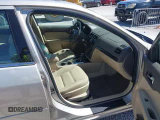 2009 Ford Fusion SEL with VIN 3FAHP08Z99R105267, listed as a IAAI auction lot 42026559 with 80,639 mi miles. Bid and sale history available at carsss.com. Image 5.