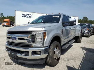 2019 Ford F-350 XL with VIN 1FT8W3DT3KEG72017, listed as a Copart auction lot 50609235 with 161,842 mi miles and Salvage title. Bid and sale history available at DreamBid. Image 2.