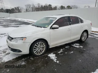 2012 Volkswagen Jetta SEL с VIN 3VWLP7AJ5CM411496, выставлен на аукционе Copart как лот 87673535 с пробегом 135 397 миль миль и Чистый • Clean title. История ставок и продаж доступна на DreamBid. Изображение 1.