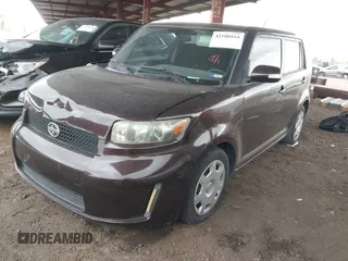 2008 Scion xB z VIN JTLKE50E081042987, wystawiony jako IAAI lot #42180164 z przebiegiem 139 961 mil mil oraz . Historia ofert i sprzedaży dostępna na DreamBid. Obrazek 17.