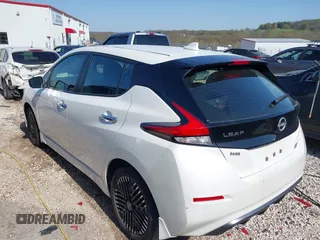 2023 Nissan LEAF SV Plus z VIN 1N4CZ1CV3PC553045, wystawiony jako IAAI lot #41998867 z przebiegiem 38 550 mil mil oraz . Historia ofert i sprzedaży dostępna na DreamBid. Obrazek 3.