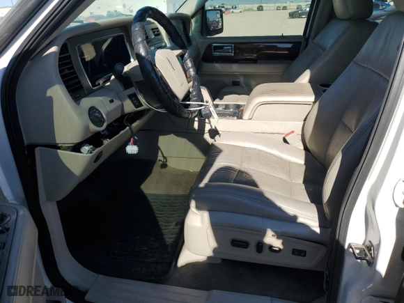 2013 Lincoln Navigator with VIN 5LMJJ2H58DEL03087, listed as a Copart auction lot 86139794 with 0 mi miles and Clean Title. Bid and sale history available at carsss.com. Image 7.