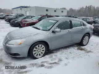 2013 Chrysler 200 LX with VIN 1C3CCBAB6DN512732, listed as a Copart auction lot 44967005 with 80,219 mi miles and Clean Title. Bid and sale history available at carsss.com. Image 1.