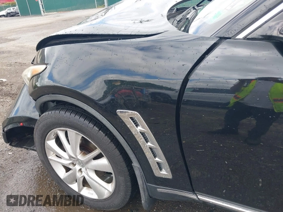 2012 Infiniti FX with VIN JN8AS1MW0CM152106, listed as a IAAI auction lot 42259926 with 72,733 mi miles and . Bid and sale history available at DreamBid. Image 18.