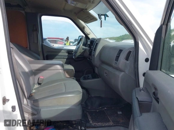 2018 Nissan NV SV with VIN 1N6AF0KY0JN815953, listed as a IAAI auction lot 40601820 with 1 mi miles. Bid and sale history available at carsss.com. Image 5.