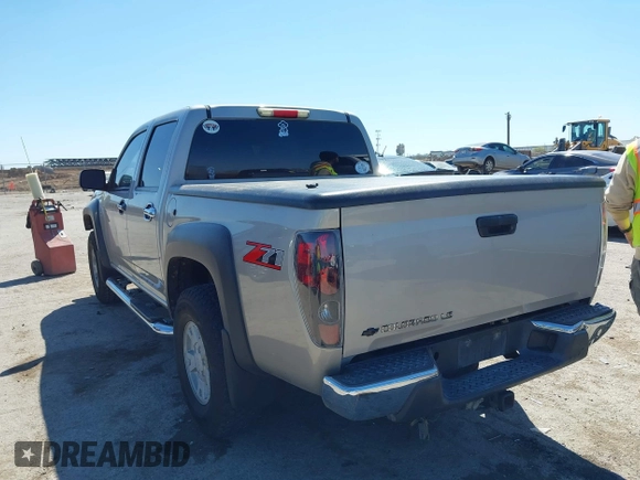 2005 Chevrolet Colorado 1SE LS Z71 z VIN 1GCDS136758256064, wystawiony jako IAAI lot #41847110 z przebiegiem 200 960 mil mil oraz . Historia ofert i sprzedaży dostępna na DreamBid. Obrazek 3.