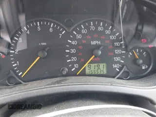 2004 Ford Focus ZTW z VIN 1FAFP35Z44W111027, wystawiony jako IAAI lot #41762414 z przebiegiem 155 535 mil mil oraz . Historia ofert i sprzedaży dostępna na DreamBid. Obrazek 7.