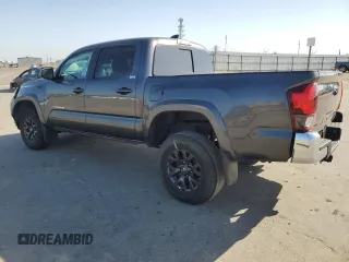 2020 Toyota Tacoma SR5 z VIN 3TMAZ5CN8LM126431, wystawiony jako Copart lot #56073545 z przebiegiem 27 612 mil mil oraz Szkoda całkowita • Salvage title. Historia ofert i sprzedaży dostępna na DreamBid. Obrazek 2.