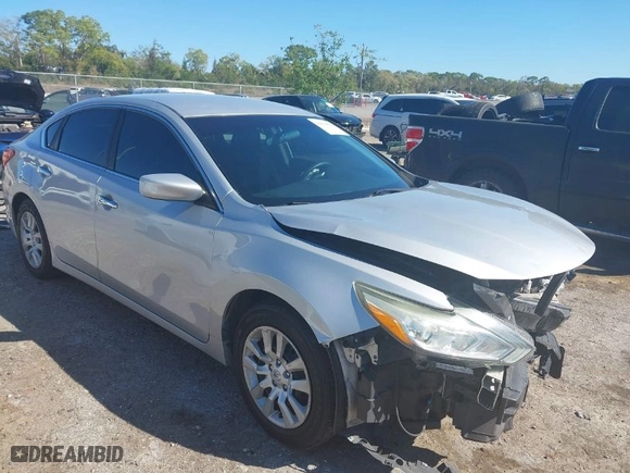 2017 Nissan Altima 2.5 S with VIN 1N4AL3AP8HN355673, listed as a IAAI auction lot 41834602 with 153851 miles. Bid and sale history available at carsss.com. Image 1.