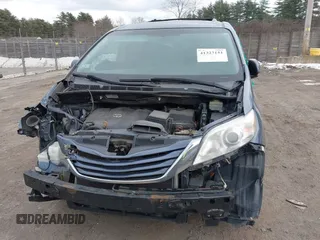 2017 Toyota Sienna LE with VIN 5TDJZ3DC8HS160748, listed as a IAAI auction lot 41327151 with 342,006 mi miles. Bid and sale history available at carsss.com. Image 13.
