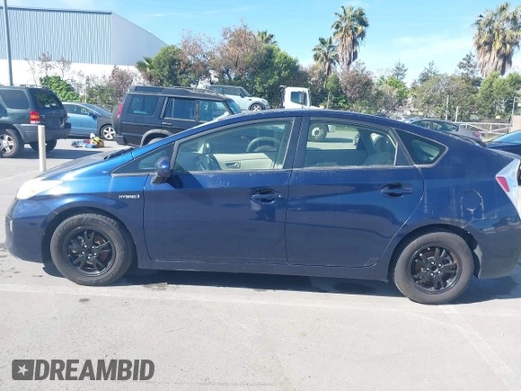 2013 Toyota Prius One with VIN JTDKN3DU0D1623630, listed as a IAAI auction lot 42015052 with 213,796 mi miles. Bid and sale history available at carsss.com. Image 14.