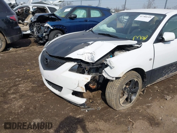 2006 Mazda Mazda3 i with VIN JM1BK12F261532654, listed as a IAAI auction lot 41788249 with 259,898 mi miles. Bid and sale history available at carsss.com. Image 6.