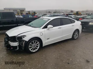 2017 Ford Fusion Titanium with VIN 3FA6P0SU8HR184935, listed as a Copart auction lot 43688255 with Not Provided miles and Salvage Title. Bid and sale history available at DreamBid. Image 1.