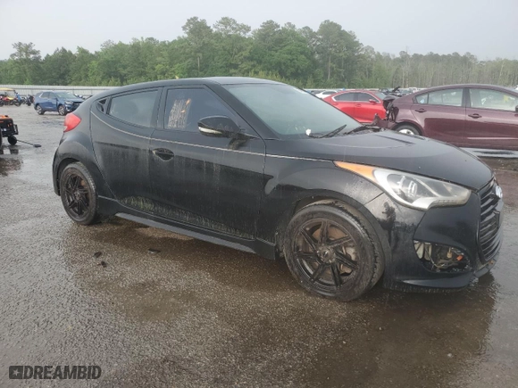 2013 Hyundai Veloster Turbo w/Black Int with VIN KMHTC6AE8DU100228, listed as a Copart auction lot 54196805 with 123,016 mi miles and Clean Title. Bid and sale history available at carsss.com. Image 4.