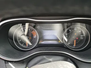 2019 Jeep Cherokee Limited z VIN 1C4PJMDX4KD124441, wystawiony jako Copart lot #56511105 z przebiegiem 73 491 mil mil oraz Szkoda całkowita • Salvage title. Historia ofert i sprzedaży dostępna na DreamBid. Obrazek 9.
