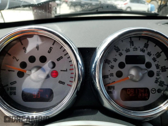 2006 MINI Convertible S z VIN WMWRH335X6TF87128, wystawiony jako Copart lot #51917565 z przebiegiem 91 741 mil mil oraz Szkoda całkowita • Salvage title. Historia ofert i sprzedaży dostępna na DreamBid. Obrazek 9.