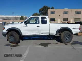 2003 Toyota Tacoma PreRunner with VIN 5TESN92N33Z185270, listed as a IAAI auction lot 41653969 with 357,016 mi miles. Bid and sale history available at carsss.com. Image 15.