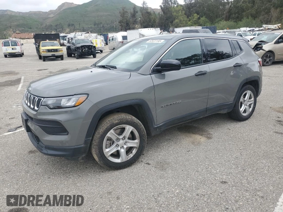 2023 Jeep Compass Sport z VIN 3C4NJDAN8PT516673, wystawiony jako Copart lot #50923195 z przebiegiem 84 875 mil mil oraz Szkoda całkowita • Salvage title. Historia ofert i sprzedaży dostępna na DreamBid. Obrazek 1.