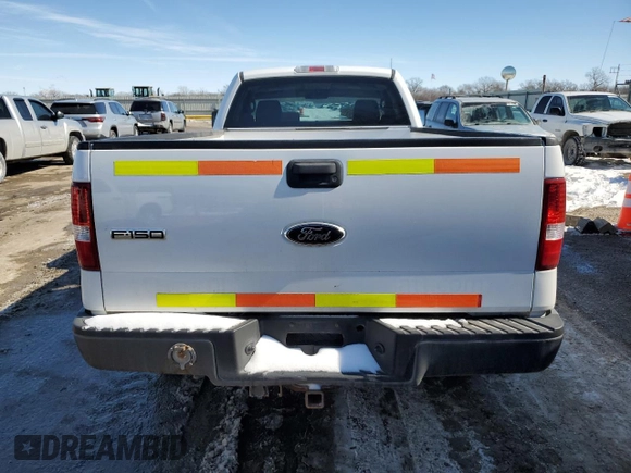 2008 Ford F-150 XL z VIN 1FTRF14W18KE41551, wystawiony jako Copart lot #43798345 z przebiegiem 238 506 mil mil oraz Czysty tytuł • Clean title. Historia ofert i sprzedaży dostępna na DreamBid. Obrazek 10.