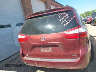 2015 Toyota Sienna XLE with VIN 5TDYK3DC3FS666438, listed as a IAAI auction lot 42117980 with 121,084 mi miles and . Bid and sale history available at DreamBid. Image 16.