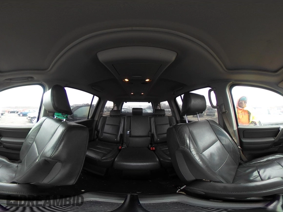 2005 Nissan Armada SE z VIN 5N1AA08B85N706842, wystawiony jako IAAI lot #41532244 z przebiegiem 123 630 mil mil oraz . Historia ofert i sprzedaży dostępna na DreamBid. Obrazek 18.