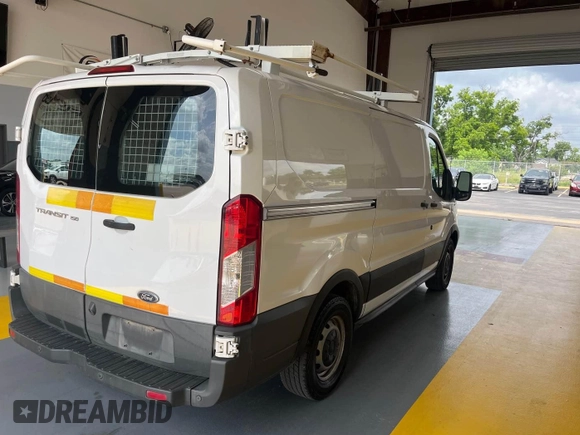 2016 Ford Transit Cargo с VIN 1FTYE1YM0GKB48939, выставлен на аукционе IAAI как лот 42511083 с пробегом 285 936 миль миль и . История ставок и продаж доступна на DreamBid. Изображение 17.