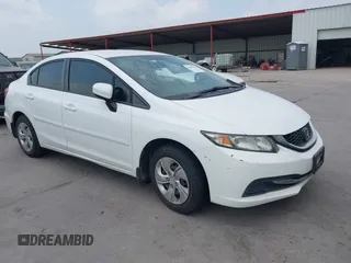 2014 Honda Civic LX z VIN 19XFB2F53EE035777, wystawiony jako IAAI lot #42285501 z przebiegiem 48 390 mil mil oraz . Historia ofert i sprzedaży dostępna na DreamBid. Obrazek 1.