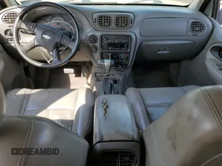 2007 Chevrolet TrailBlazer LS with VIN 1GNDT13S272307610, listed as a Copart auction lot 55402725 with 174,627 mi miles and Salvage Title. Bid and sale history available at DreamBid. Image 8.