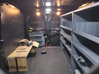 2015 Ford Transit Cargo с VIN 1FTYE1YM2FKA21561, выставлен на аукционе Copart как лот 86949274 с пробегом 160 535 миль миль и Чистый • Clean title. История ставок и продаж доступна на DreamBid. Изображение 10.