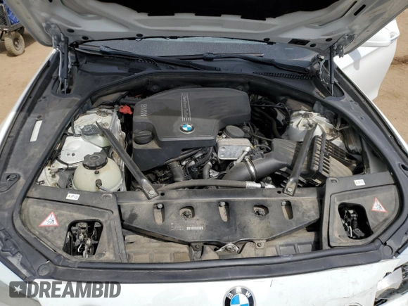 2013 BMW 5 Series 528i xDrive с VIN WBAXH5C56DD111921, выставлен на аукционе Copart как лот 57354925 с пробегом 86 791 миль миль и Списание • Salvage title. История ставок и продаж доступна на DreamBid. Изображение 11.