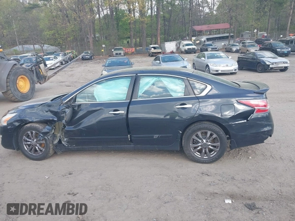2015 Nissan Altima SV with VIN 1N4AL3AP9FC577079, listed as a IAAI auction lot 41922522 with 211,601 mi miles and . Bid and sale history available at DreamBid. Image 14.