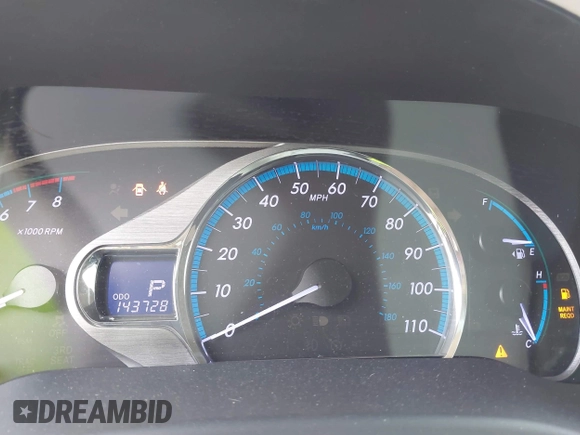 2014 Toyota Sienna XLE with VIN 5TDYK3DC2ES438980, listed as a IAAI auction lot 42067750 with 143,728 mi miles and . Bid and sale history available at DreamBid. Image 7.