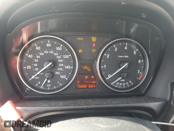 2008 BMW 3 Series 328i with VIN WBAVC53538FZ87992, listed as a Copart auction lot 60112495 with 138,489 mi miles and Clean title. Bid and sale history available at DreamBid. Image 9.