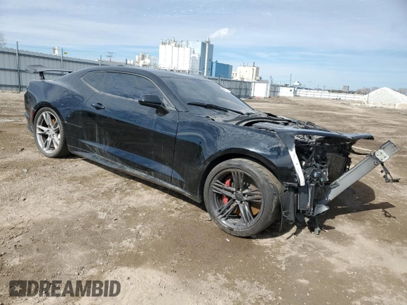 2023 Chevrolet Camaro ZL1 z VIN 1G1FK1R67P0156959, wystawiony jako Copart lot #83557944 z przebiegiem 15 203 mil mil oraz Szkody całkowita. Historia ofert i sprzedaży dostępna na DreamBid. Obrazek 4.