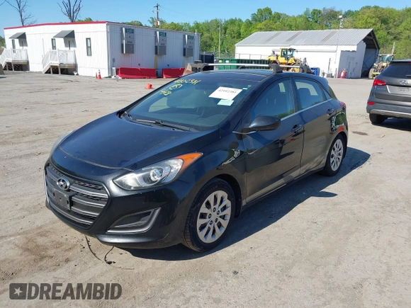 2016 Hyundai Elantra z VIN KMHD35LHXGU275560, wystawiony jako IAAI lot #42102381 z przebiegiem 35 572 mil mil oraz . Historia ofert i sprzedaży dostępna na DreamBid. Obrazek 2.