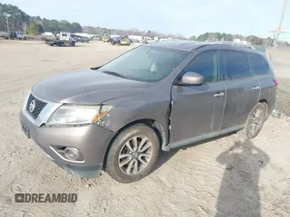 2014 Nissan Pathfinder Platinum with VIN 5N1AR2MMXEC623730, listed as a IAAI auction lot 41667666 with 206,630 mi miles and . Bid and sale history available at DreamBid. Image 2.