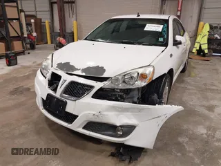 2009 Pontiac G6 1SB z VIN 1G2ZJ57K494243961, wystawiony jako IAAI lot #41560966 z przebiegiem 210 819 mil mil oraz . Historia ofert i sprzedaży dostępna na DreamBid. Obrazek 6.