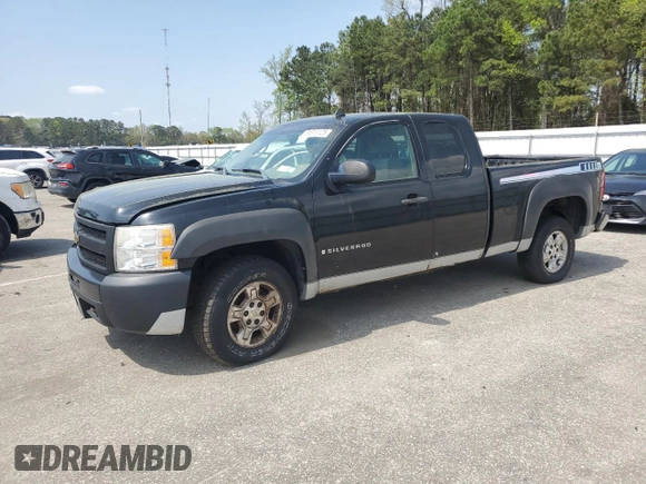 2009 Chevrolet Silverado 1500 Work Truck with VIN 1GCEK19069Z207199, listed as a Copart auction lot 51311125 with 114,759 mi miles and Salvage Title. Bid and sale history available at DreamBid. Image 1.