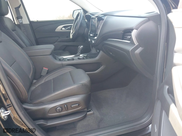 2020 Chevrolet Traverse LT Leather with VIN 1GNERHKW7LJ323401, listed as a IAAI auction lot 41781030 with 25,189 mi miles. Bid and sale history available at carsss.com. Image 5.