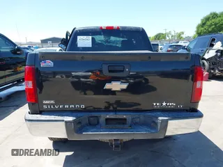 2010 Chevrolet Silverado 1500 LT with VIN 3GCRCSE04AG258330, listed as a IAAI auction lot 41962383 with 226,287 mi miles and . Bid and sale history available at DreamBid. Image 17.