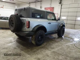 2022 Ford Bronco with VIN 1FMDE5CP3NLB40814, listed as a IAAI auction lot 41578527 with 13,791 mi miles and . Bid and sale history available at DreamBid. Image 4.