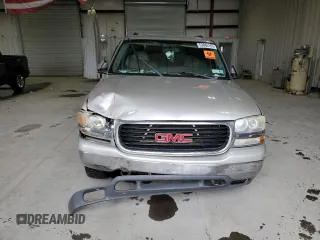 2004 GMC Yukon SLT with VIN 1GKEK13V14R110395, listed as a Copart auction lot 52886185 with 0 mi miles and Salvage Title. Bid and sale history available at carsss.com. Image 5.