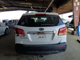 2013 Kia Sorento EX with VIN 5XYKUDA27DG374772, listed as a Copart auction lot 83861194 with 172,677 mi miles and Salvage Title. Bid and sale history available at carsss.com. Image 6.