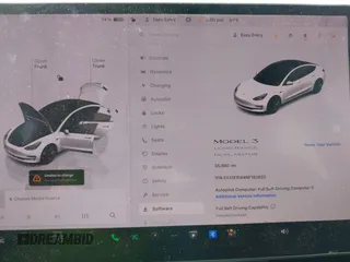 2022 Tesla Model 3 Long Range z VIN 5YJ3E1EB4NF183832, wystawiony jako IAAI lot #42085815 z przebiegiem 35 880 mil mil oraz . Historia ofert i sprzedaży dostępna na DreamBid. Obrazek 7.