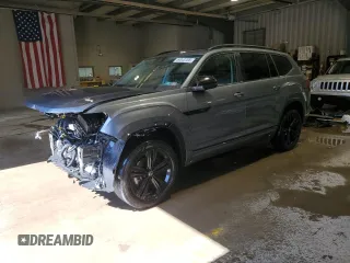 2023 Volkswagen Atlas SEL R-Line Black z VIN 1V2SR2CA0PC514341, wystawiony jako Copart lot #49343705 z przebiegiem 28 467 mil mil oraz Szkoda całkowita • Salvage title. Historia ofert i sprzedaży dostępna na DreamBid. Obrazek 1.