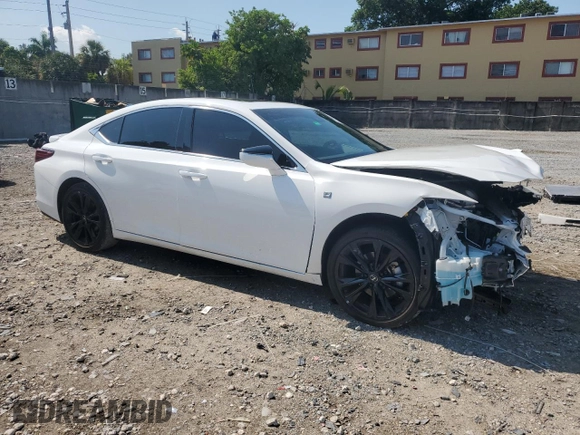 2023 Lexus ES 350 F Sport z VIN 58AJZ1B14PU157219, wystawiony jako Copart lot #57983705 z przebiegiem 29 716 mil mil oraz Nie do naprawy • Non repairable. Historia ofert i sprzedaży dostępna na DreamBid. Obrazek 4.